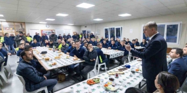 baskan-tugay-mesaiye-emekci-ile-basladi-ZJ5SbQIW.jpg