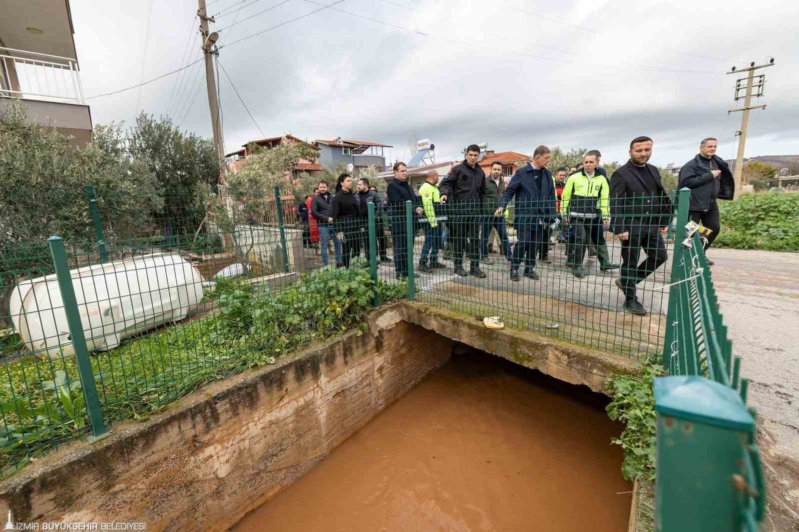 baskan tugaydan seferihisarda yagistan etkilenenlere yerinde destek 4 TRStlw9I