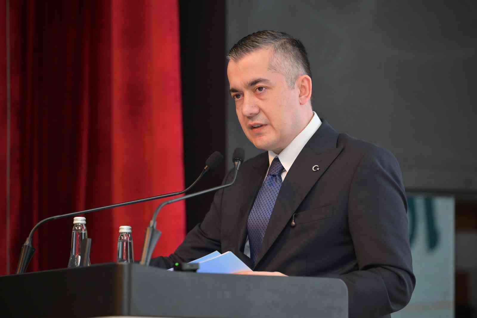 baskan vekili aksoydan tasarruf hamlesi belediye araclari resmi plakali olacak 2 jQpXiUiu