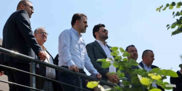 baskan-vekili-biba-bursaspora-desteklerimiz-artarak-devam-edecek-JCWRid2G.jpg