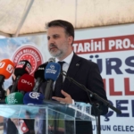 baskan-vekili-biba-gursuya-cikarma-yapti-vDDTf3Ai.jpg