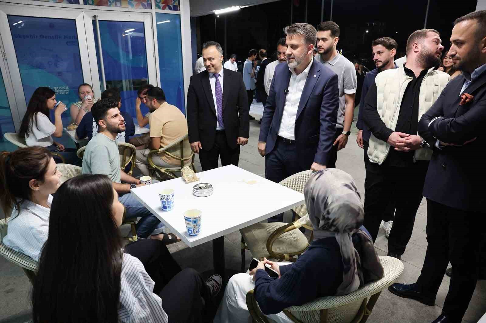 baskan vekili biba ogrencilerle bir araya geldi 4