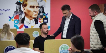 baskan-vekili-biba-ogrencilerle-bir-araya-geldi-gj5NLZAp.jpg