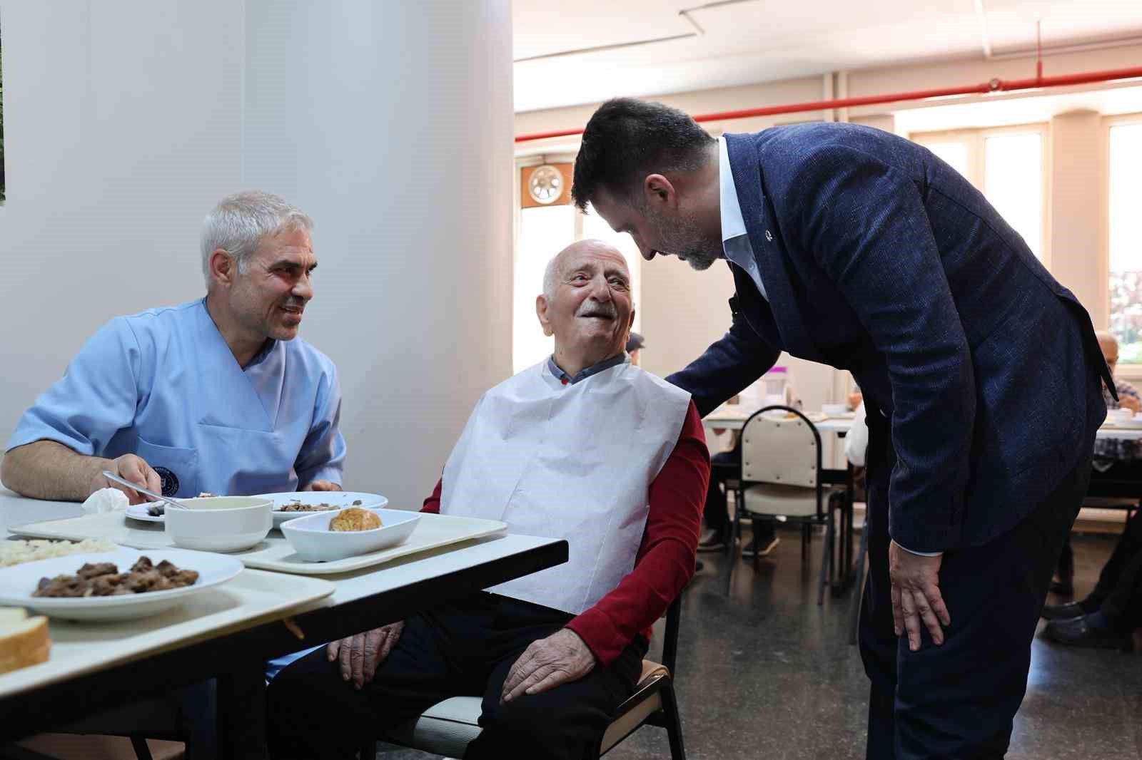 baskan vekili bibadan bayramda gonul ziyaretleri 3 WrbTZmQe