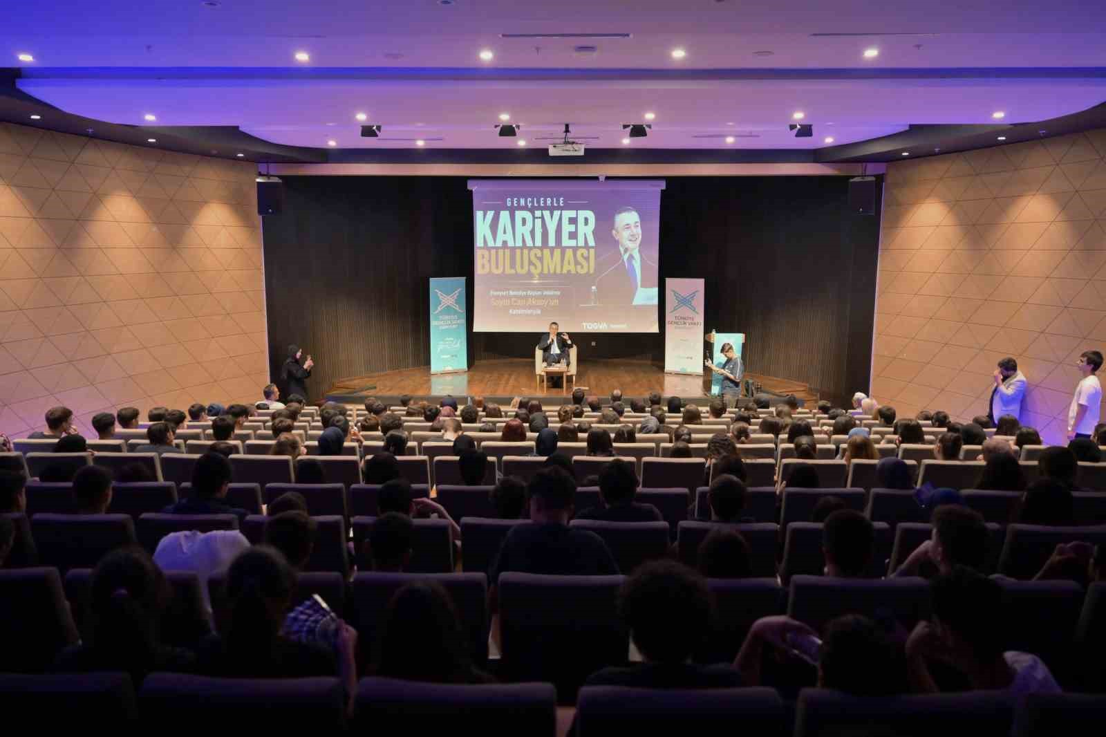 baskan vekili can aksoy tugvanin kariyer bulusmasinda genclerle bir araya geldi 4 vncbaOlV