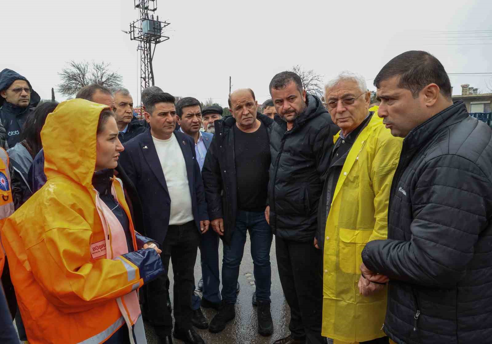 baskan vekili ozdemir son 24 saatte metrekareye 200 mm yagis dustugu tespit edildi 1 nNpw84XR