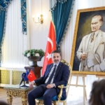 baskan-vekili-sahin-biba-altin-karagoz-halk-danslari-yarismasi-ekiplerini-agirladi