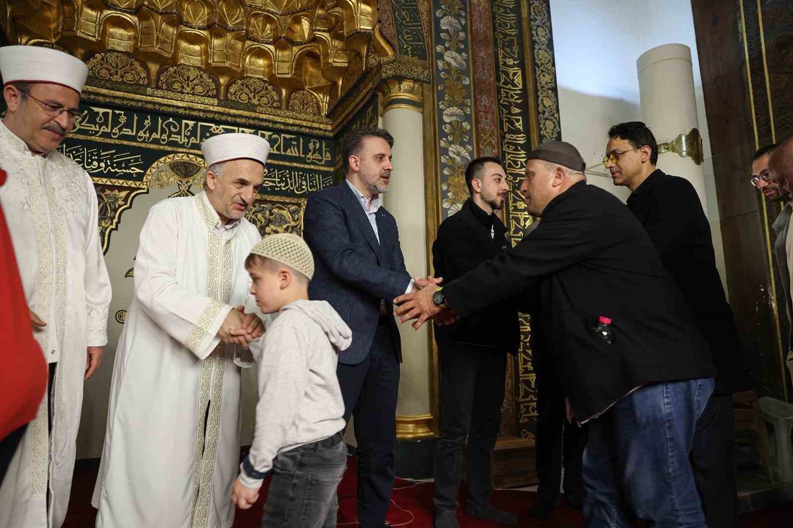 baskan vekili sahin biba bayram sabahi ogrencilerle bulustu 1