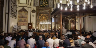 baskan-vekili-sahin-biba-bayram-sabahi-ogrencilerle-bulustu-k1gbjSNj.jpg