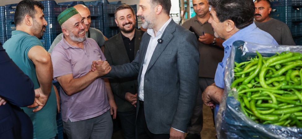 baskan-vekili-sahin-biba-kent-hali-esnafiyla-bulustu