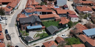 baskan-yardimcisi-oglunun-uzerine-sirket-kurup-koye-villa-yaptirmis-7Ff23h5A.jpg