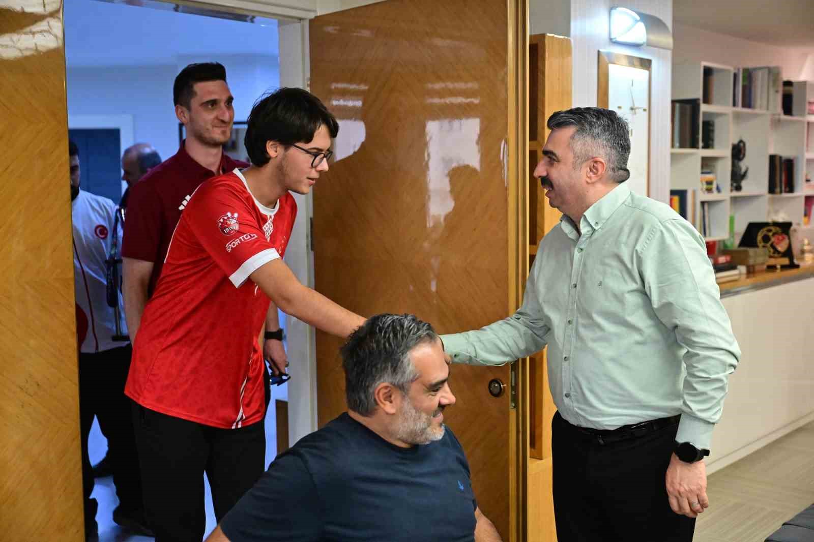 baskan yilmaz sampiyonlari agirladi 0 gzMbb6y2