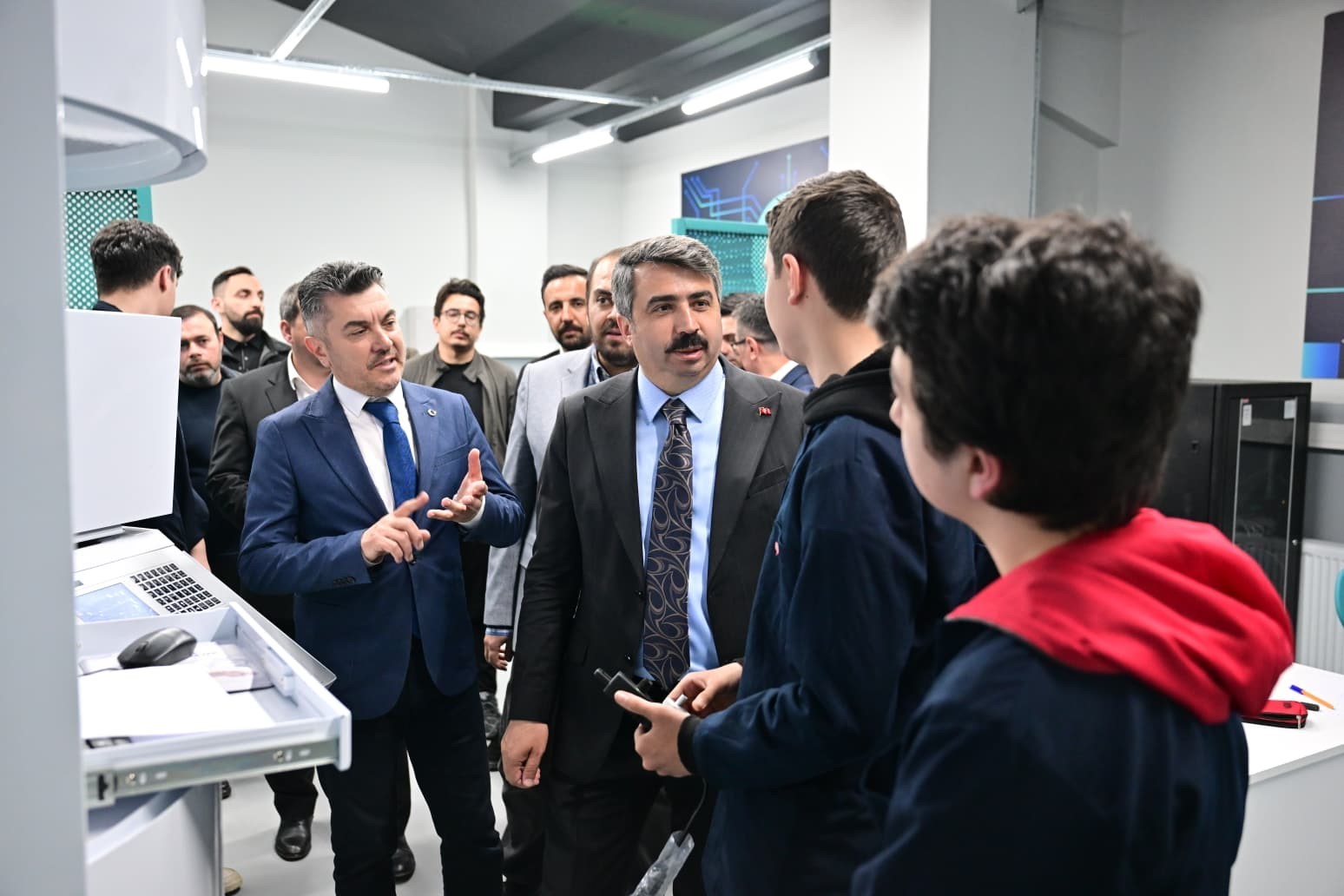 Başkan Yılmaz’dan gençlere tavsiyeler 6 baskan yilmazdan genclere tavsiyeler 2 HX2HdCpe