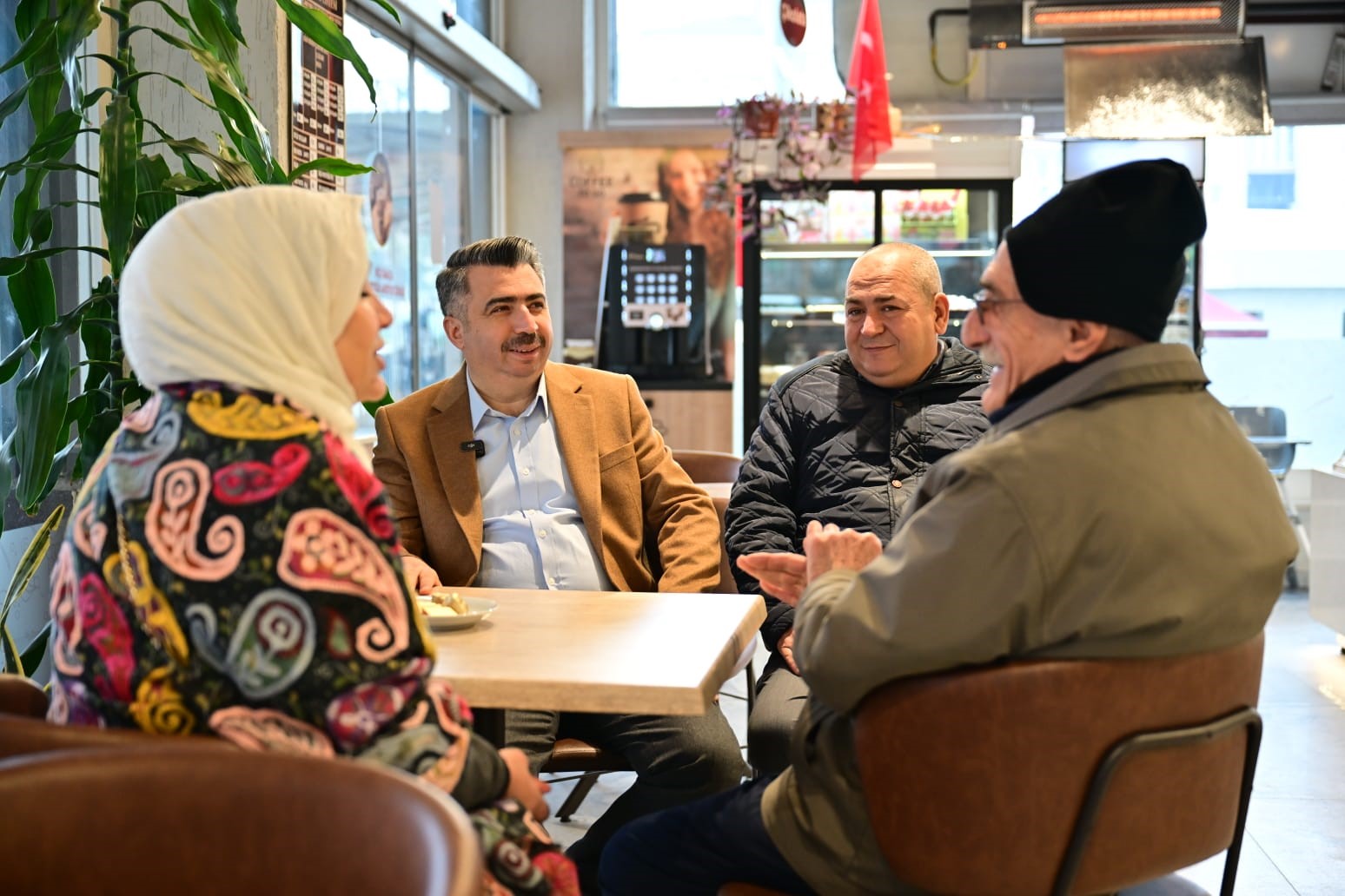 baskan yilmazdan komsu ziyareti 1