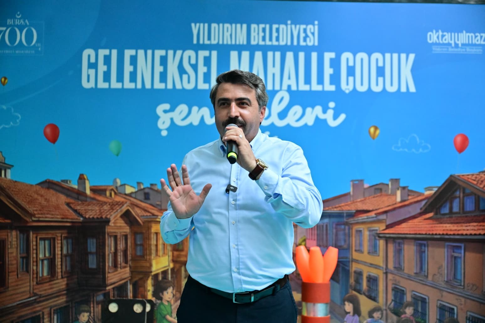 baskan yilmazdan miniklere surpriz 3