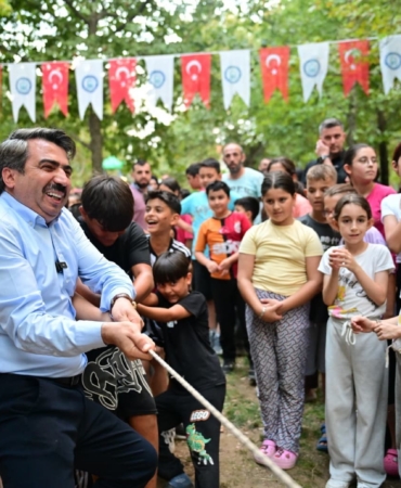 baskan-yilmazdan-miniklere-surpriz-t5V6uExG.jpg