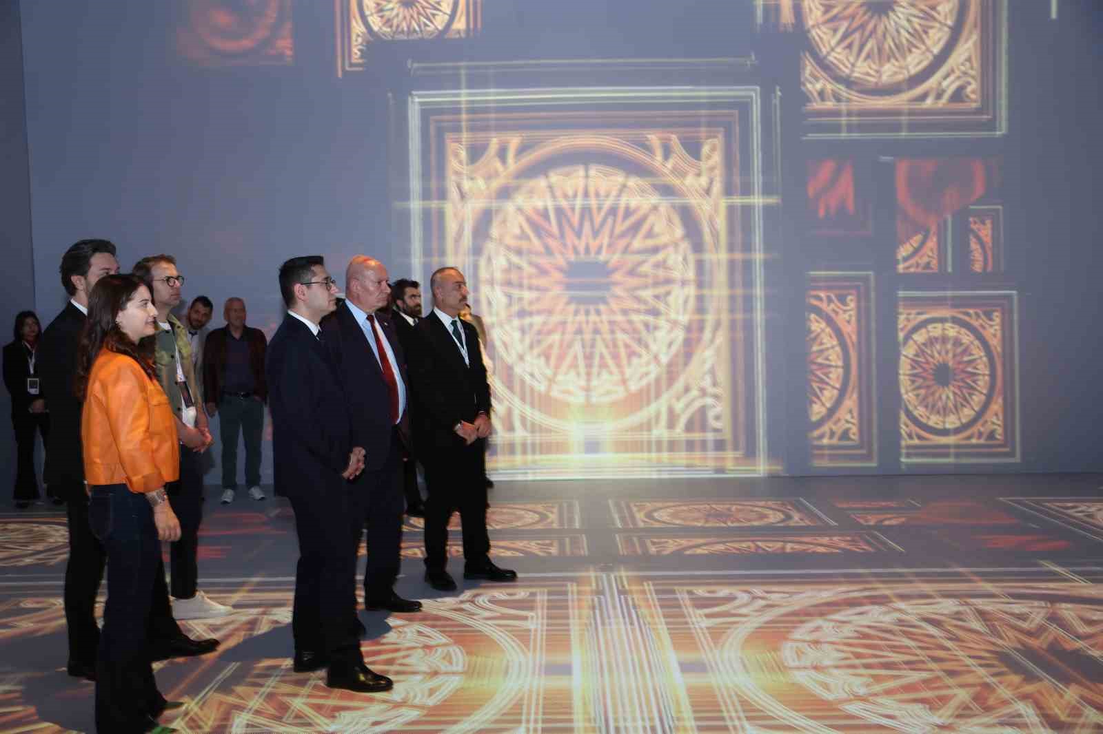 Başkentin tarihi dokuları dijital enstalasyonuyla Ankara Uluslararası Marka Buluşmaları’nda yer aldı 7 baskentin tarihi dokulari dijital enstalasyonuyla ankara uluslararasi marka bulusmalarinda yer aldi 3 HqRMSOLF