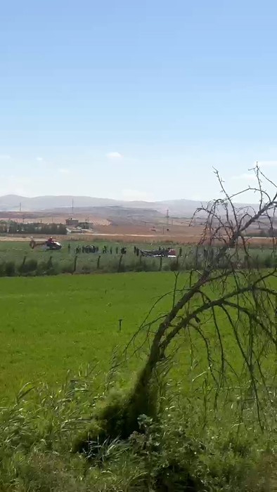 Başkentte eğitim helikopteri düştü: "2 yaralı" 8 baskentte egitim helikopteri dustu 2 yarali 4 rGqivXvs