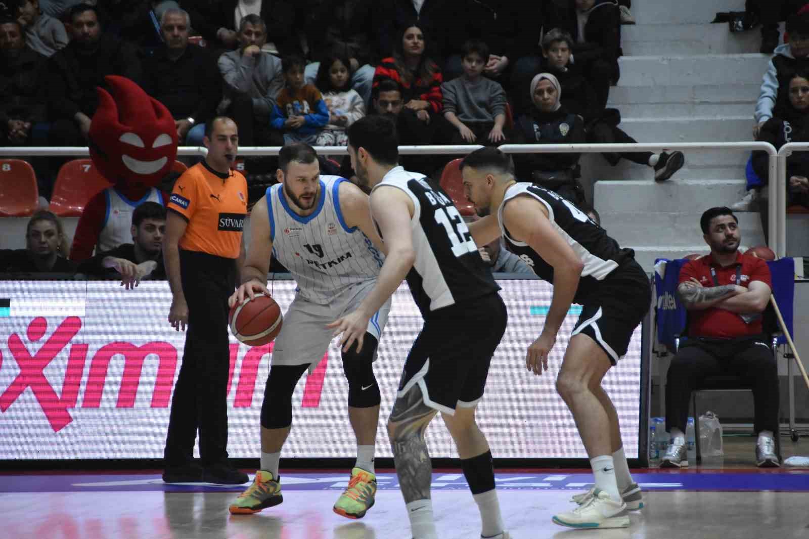basketbol super ligi aliaga petkimspor 72 besiktas 75 19