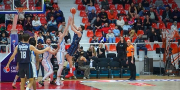 basketbol-super-ligi-aliaga-petkimspor-86-turk-telekom-77-ZOsZWaJc.jpg