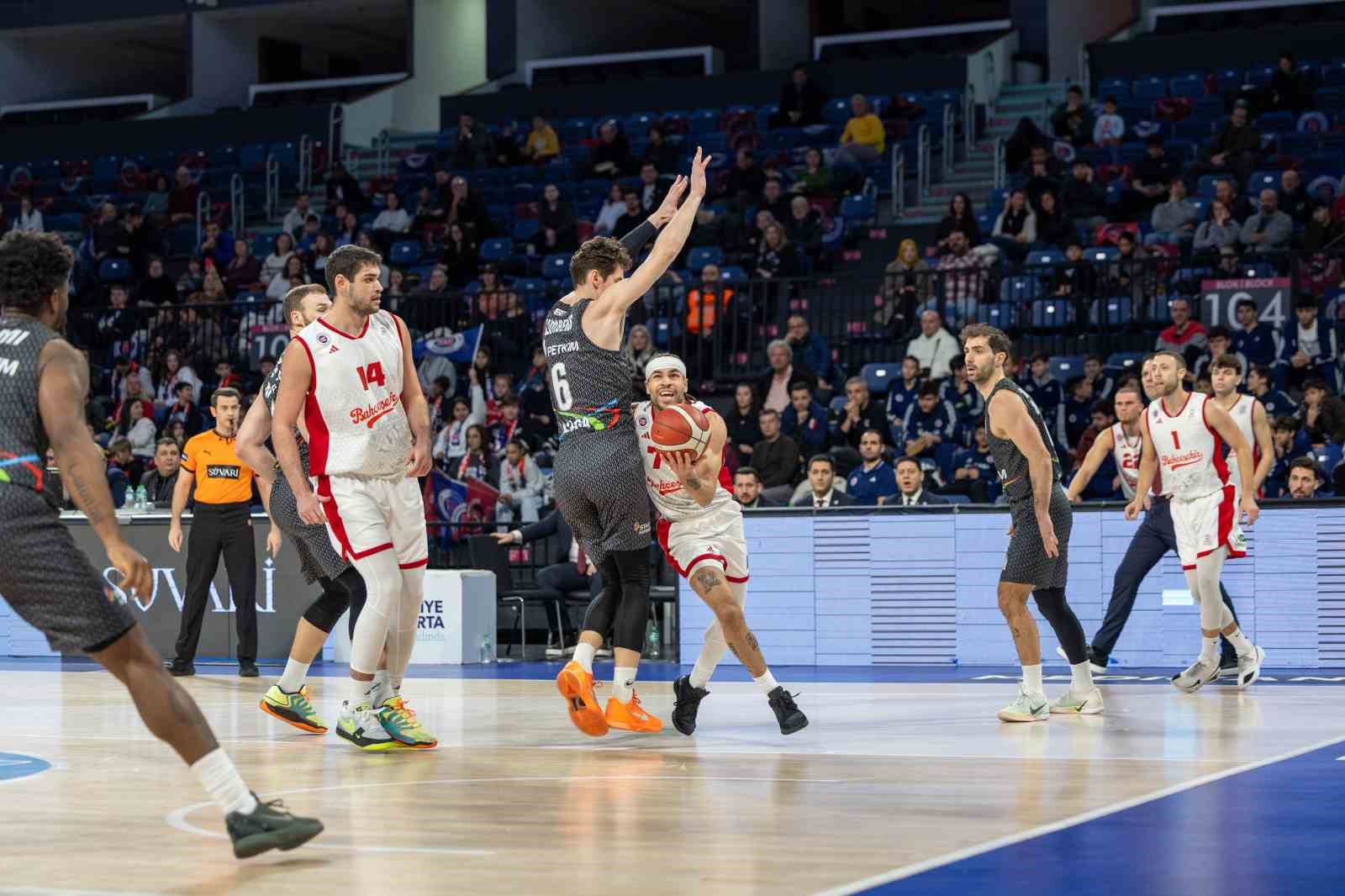Basketbol Süper Ligi: Bahçeşehir Koleji: 100 - Aliağa Petkim Spor: 60 6 basketbol super ligi bahcesehir koleji 100 aliaga petkim spor 60 2 LAn1set2