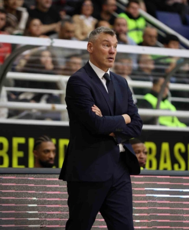 basketbol-super-ligi-merkezefendi-basketbol-64-fenerbahce-beko-87-lN5WDExf.jpg