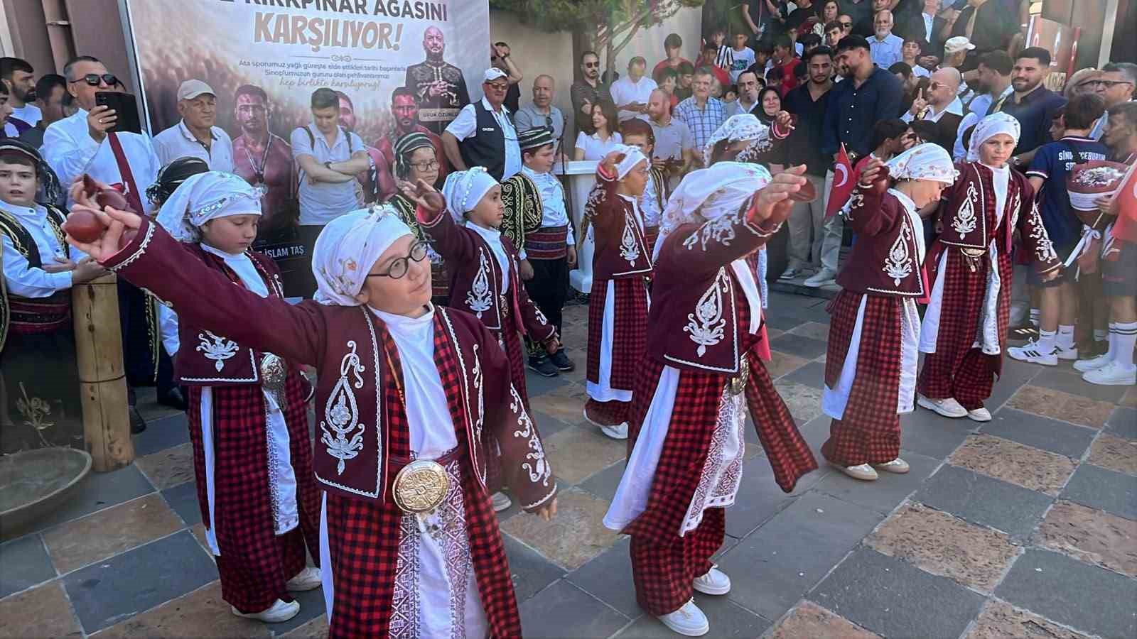baspehlivan erkan tasa memleketi sinopta gorkemli karsilama 3 kaDNJ3IQ
