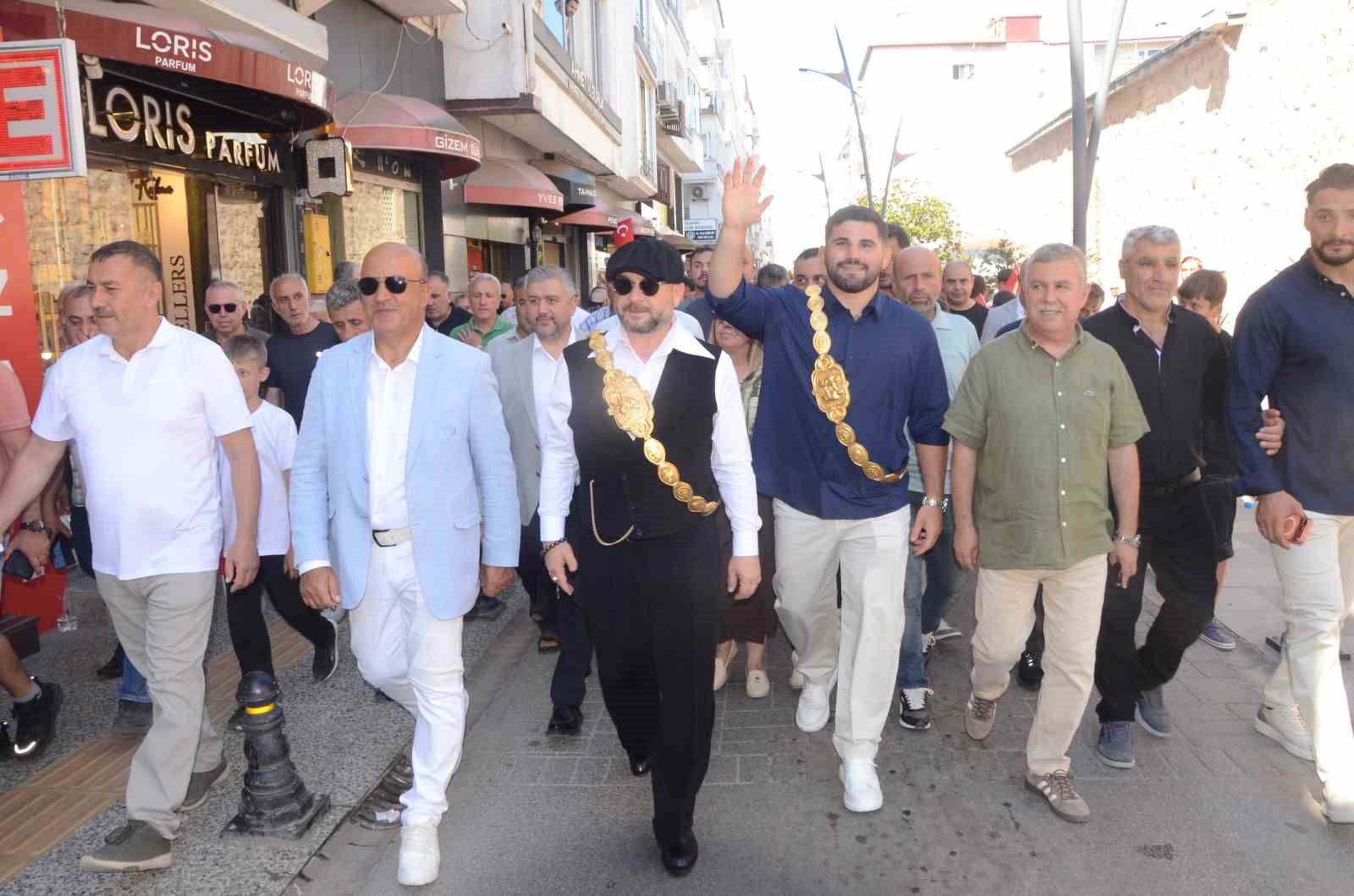 baspehlivan erkan tasa memleketi sinopta gorkemli karsilama 4 QZvpg9ab