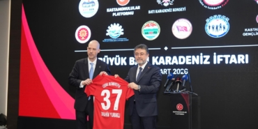 bati-karadenizin-birlik-ruhu-istanbulda-ayni-sofrada-bulustu-T5aU6OPv.jpg