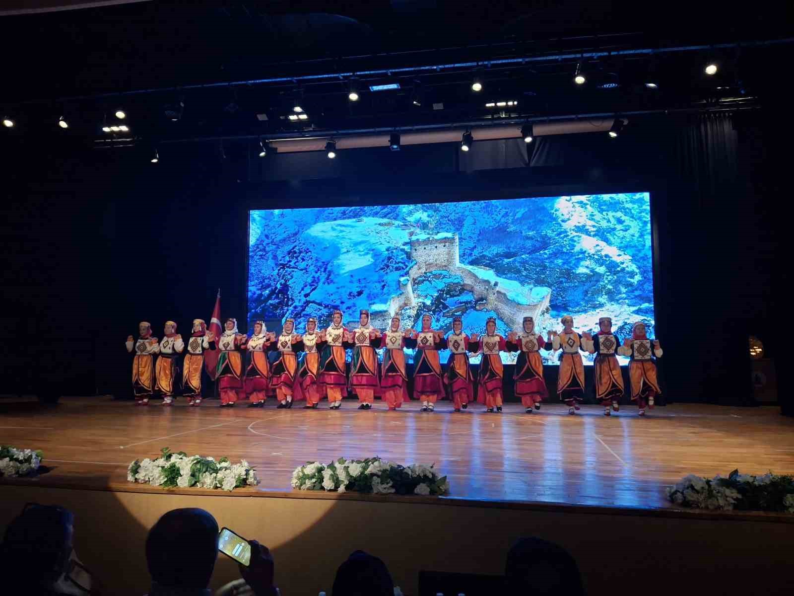 bati karadenizin en kapsamli halk oyunlari soleni gerceklestirildi 3