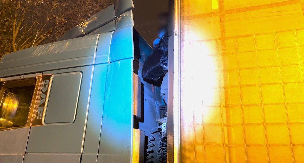 batman polisinden nefes kesen operasyon tirda 51 kilo uyusturucu ele gecirildi 4 pSzdRVgQ