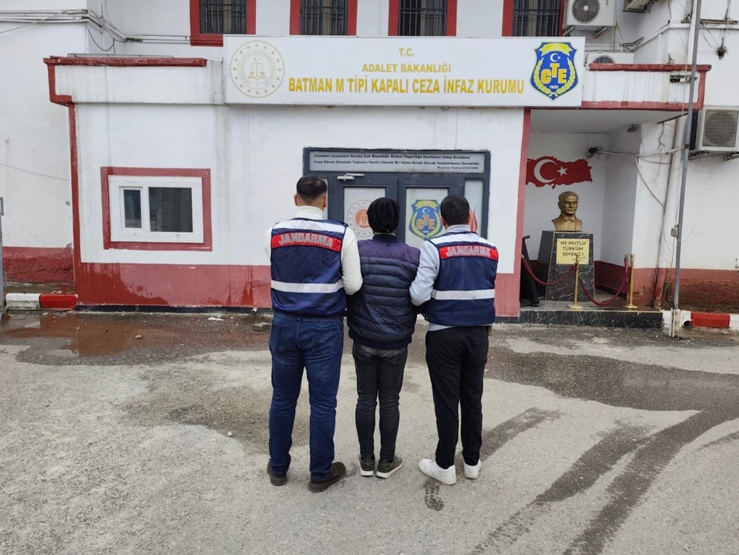 batmanda 37 firari yakalandi 2 LJdDGgWi
