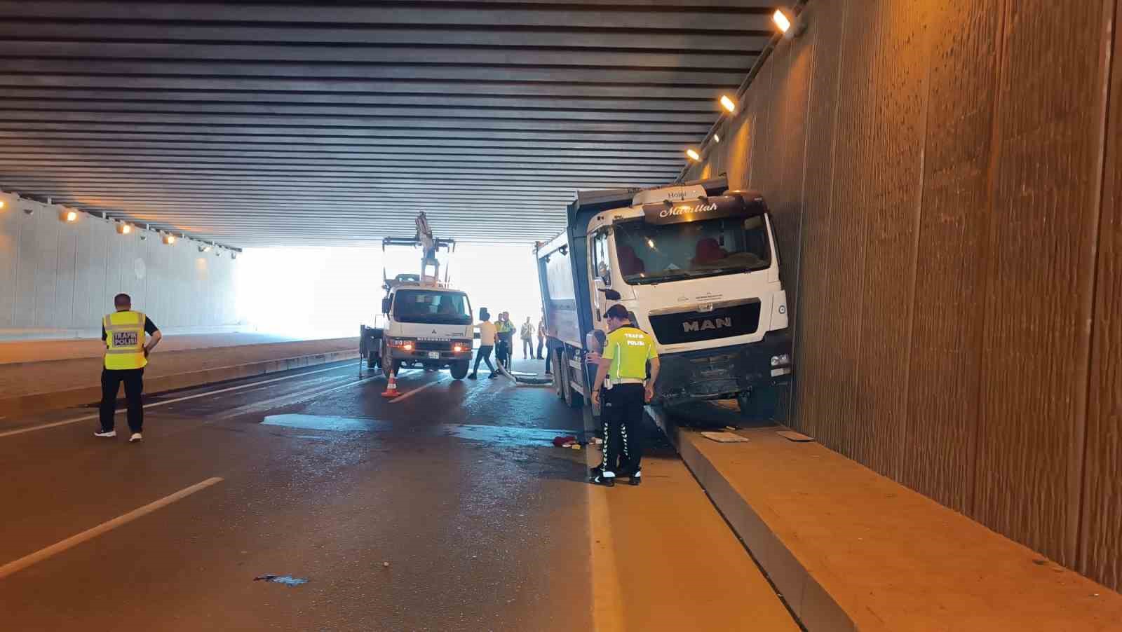 Batman’da alt geçitte kaza: 1 yaralı 4 batmanda alt gecitte kaza 1 yarali 0 ibv1gsOL
