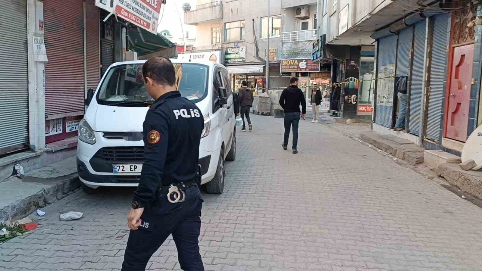 batmanda bicakli kavga 3 yarali 0