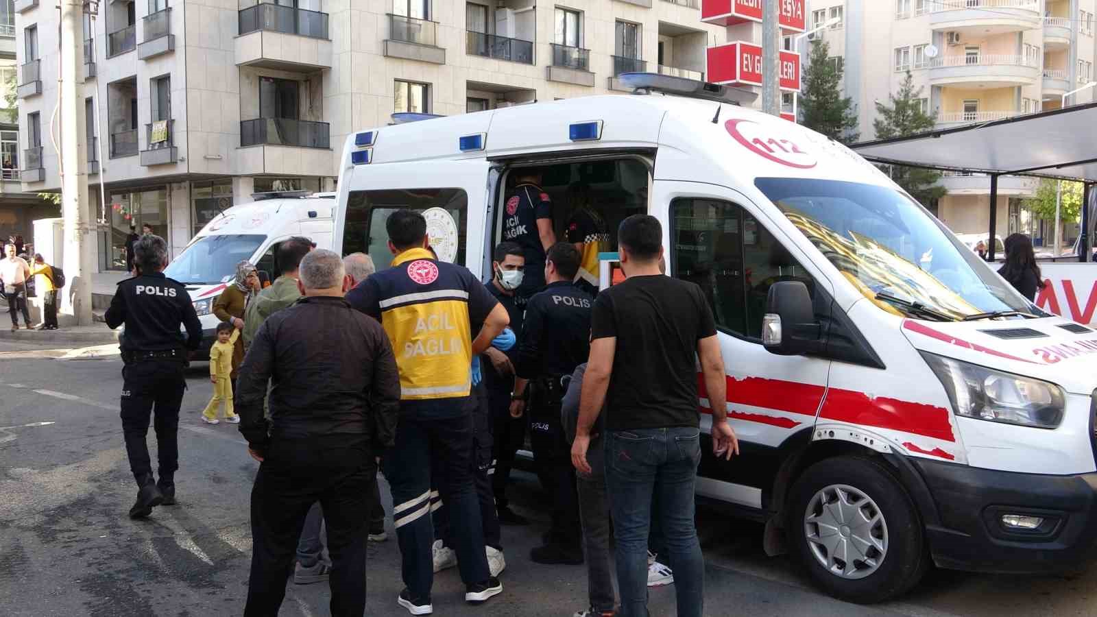 batmanda bir evde cikan yanginda 4 kisi dumandan etkilendi 1 cAWsuIvi