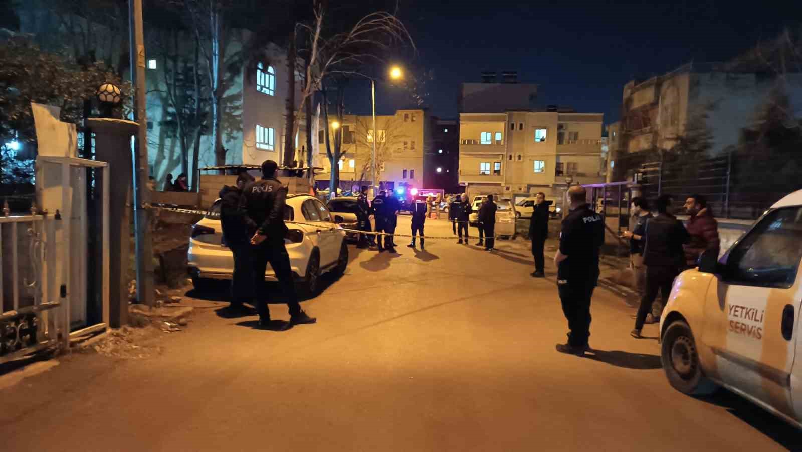 batmanda bir kisi uzun namlulu silahla rastgele ates acti 2 yarali 1 STZe9jvb