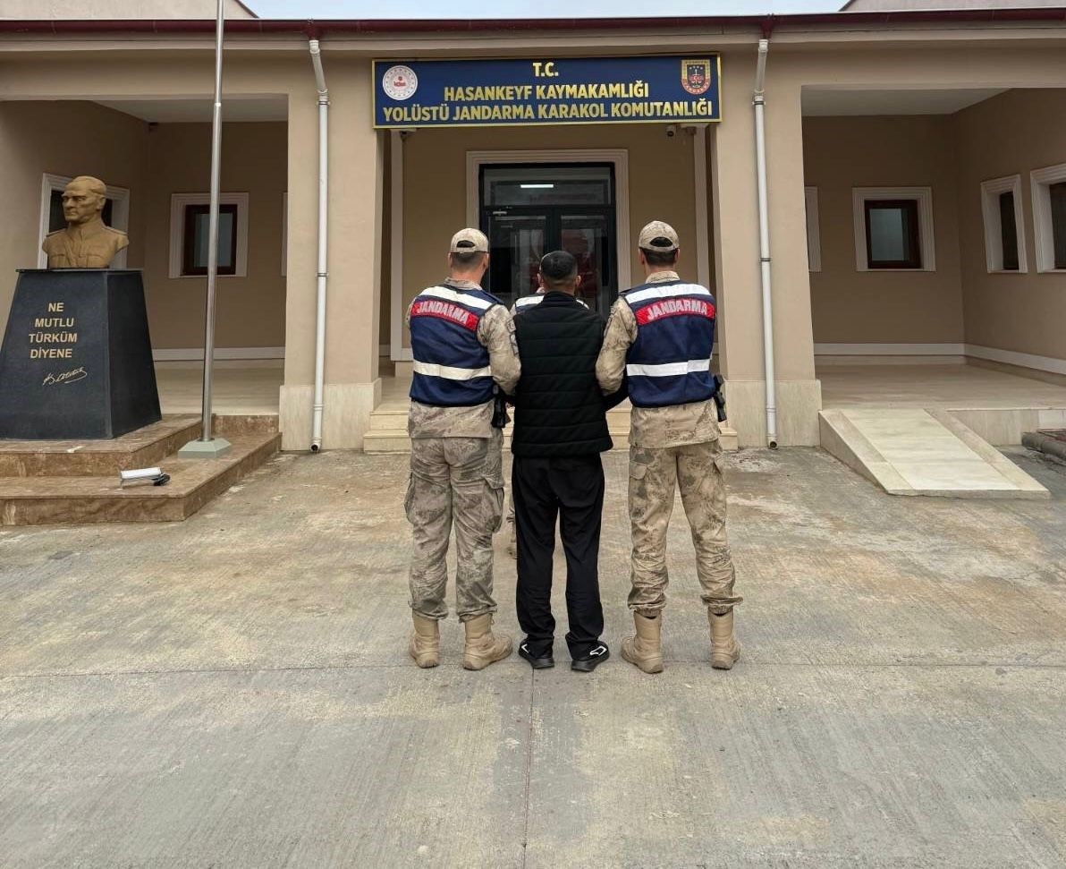 batmanda cesitli suclardan aranan 17 sahis yakalandi 1 sJPGZ97F