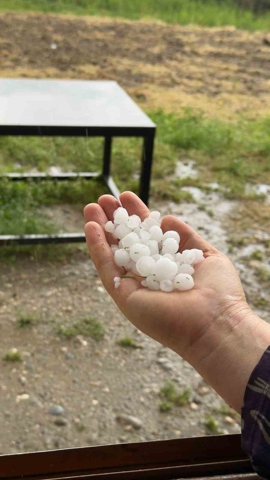 batmanda ceviz buyuklugunde dolu yagdi 5 TYtkliIJ