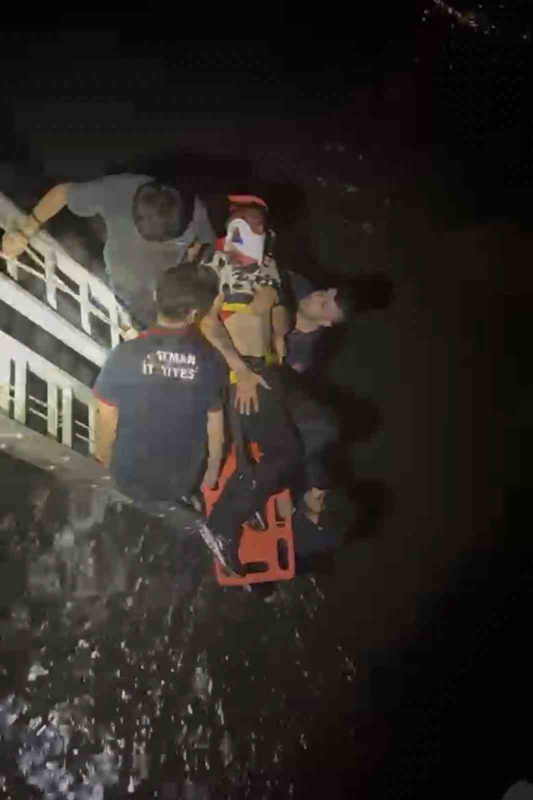 Batman’da dereye düşen vatandaş kurtarıldı 4 batmanda dereye dusen vatandas kurtarildi 0 SFQwRgJF