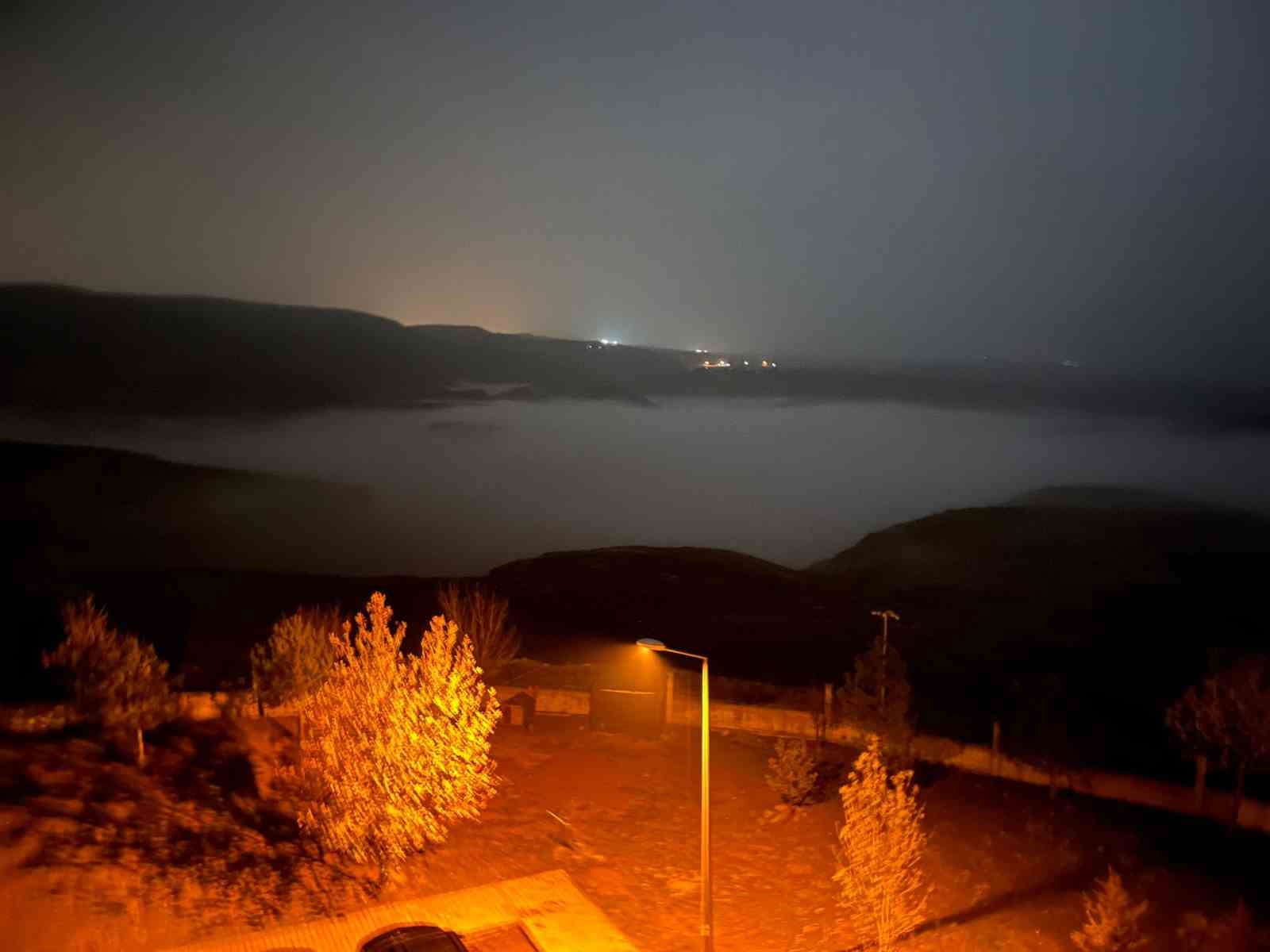 batmanda dicle nehri uzerinde sis denizi 1 br57JO2H