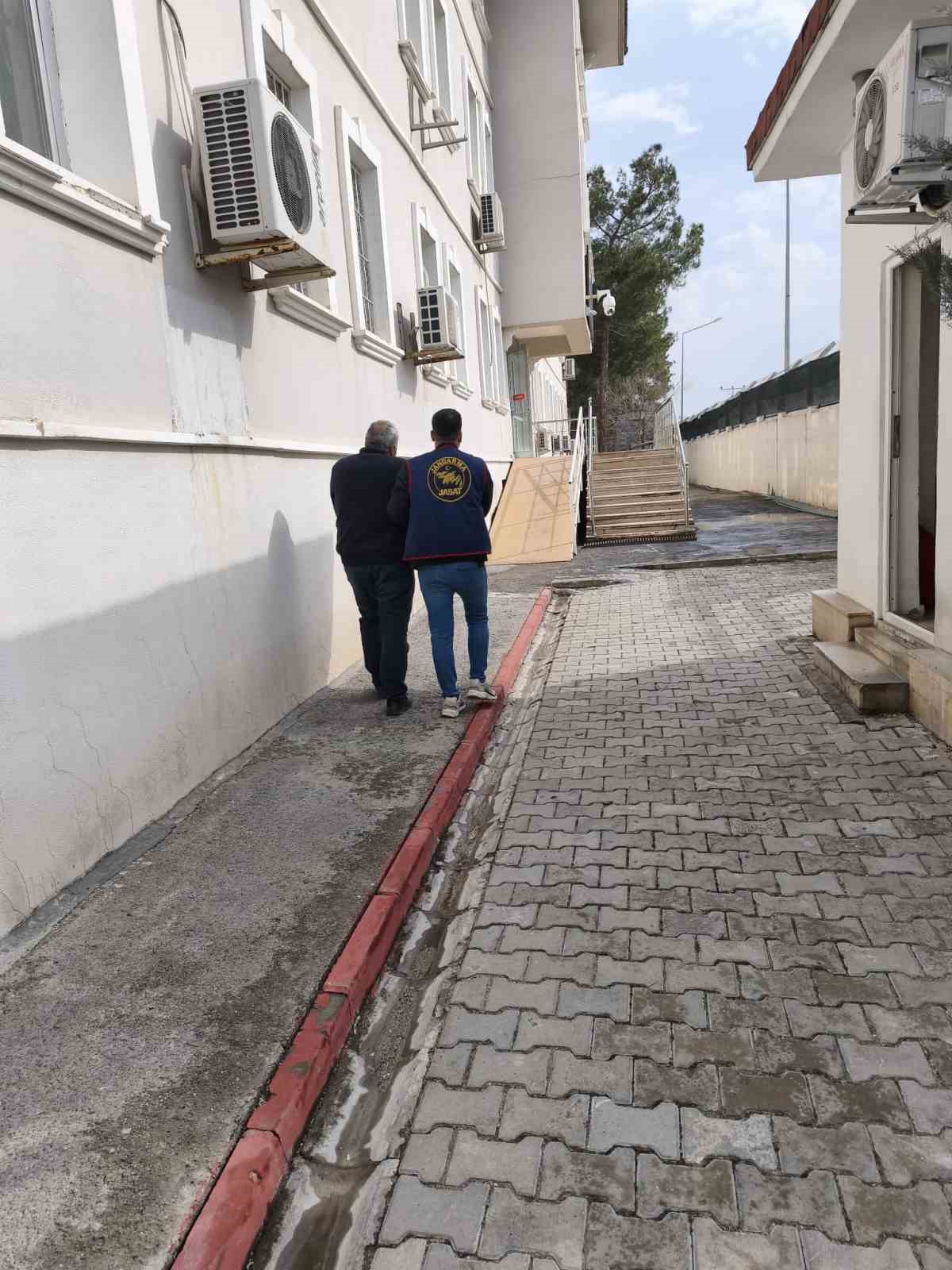 batmanda genis capli operasyon 42 firari yakalandi 3