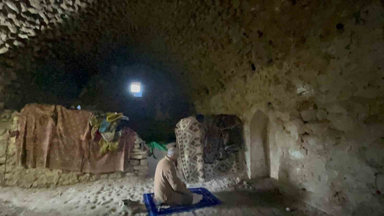 batmanda gomek yaylasinda yeraltinda cami bulundu 0