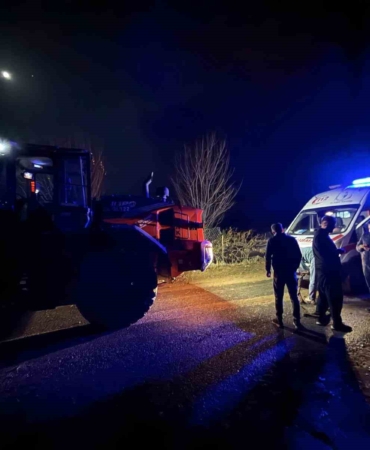 batmanda-hasta-almaya-giderken-yolda-kalan-ambulansi-ozel-idare-ekipleri-kurtardi-ZfB2BvJN.jpg