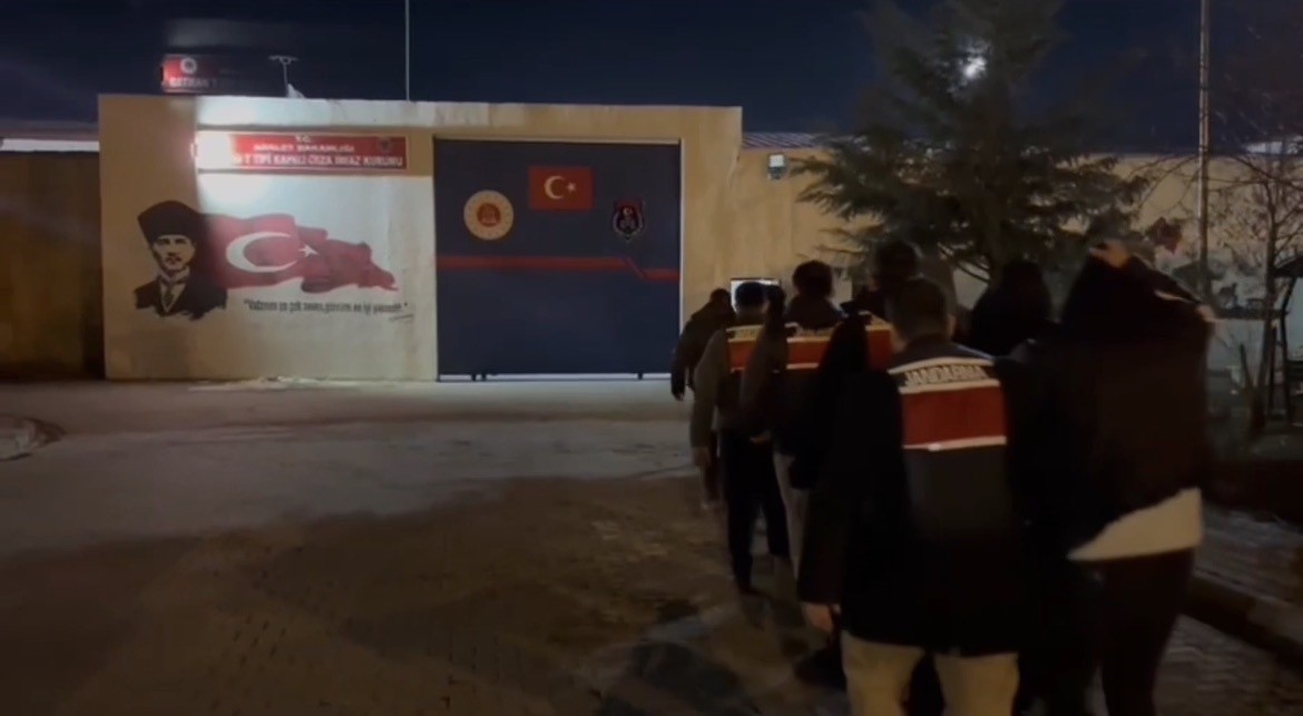 Batman’da jandarmandan yasadışı bahise dev operasyon 8 batmanda jandarmandan yasadisi bahise dev operasyon 4 SywWfX7d