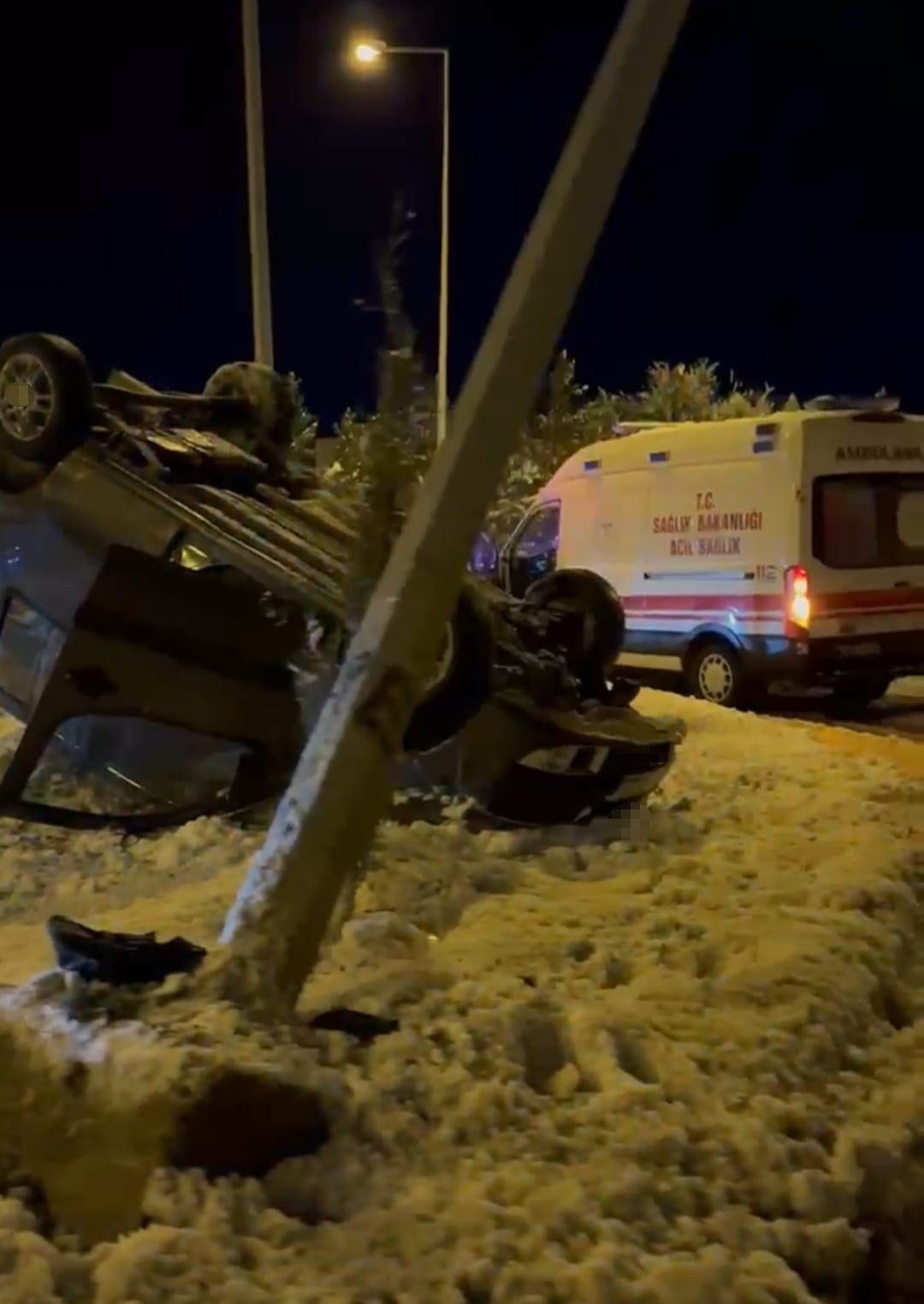 batmanda kar ve buzlanma kazaya neden oldu 2 yarali 1