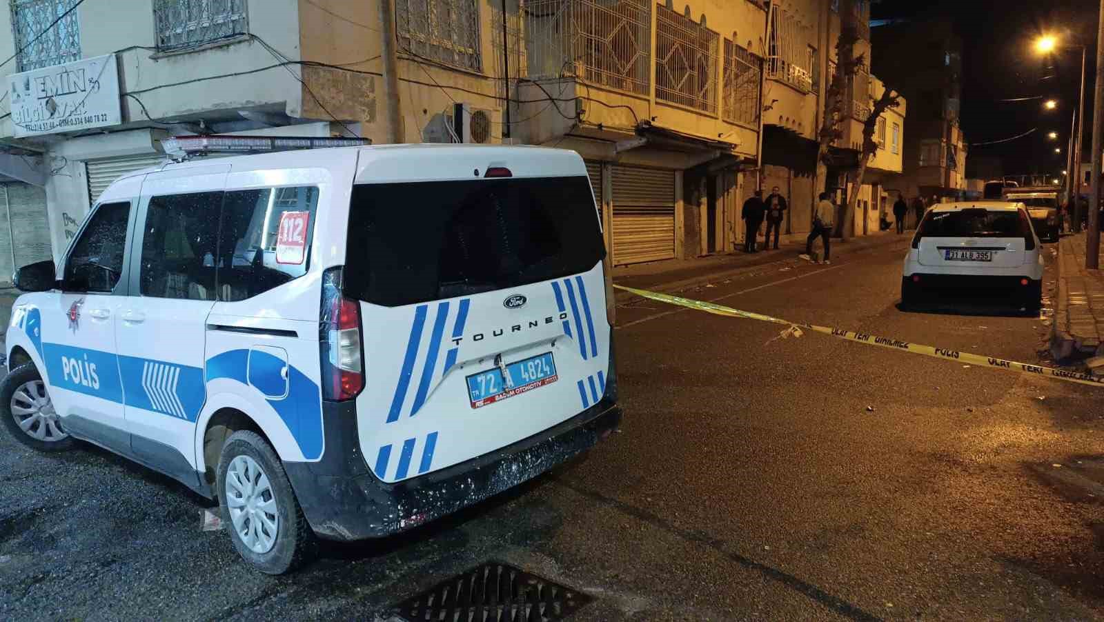 Batman’da komşular arası taş, sopa ve bıçaklı kavga: 9 yaralı 5 batmanda komsular arasi tas sopa ve bicakli kavga 9 yarali 1 eJMgSCPq