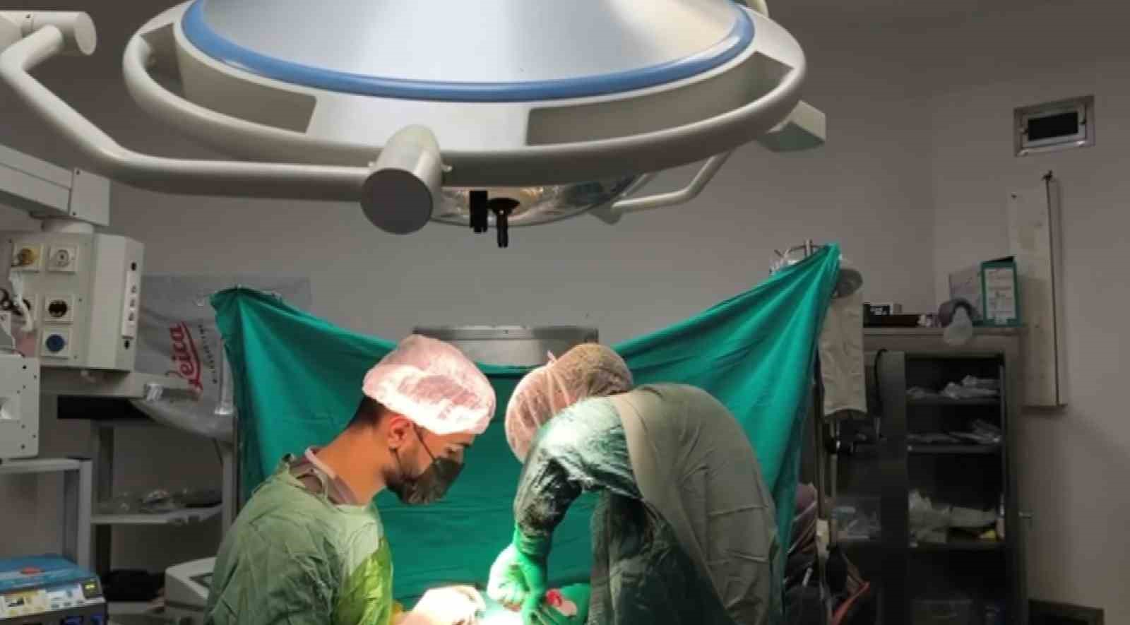 batmanda kraniyosinostoz teshisi konulan 5 aylik bebek 3 saatlik ameliyatla sagligina kavustu 3 thaXzZSu