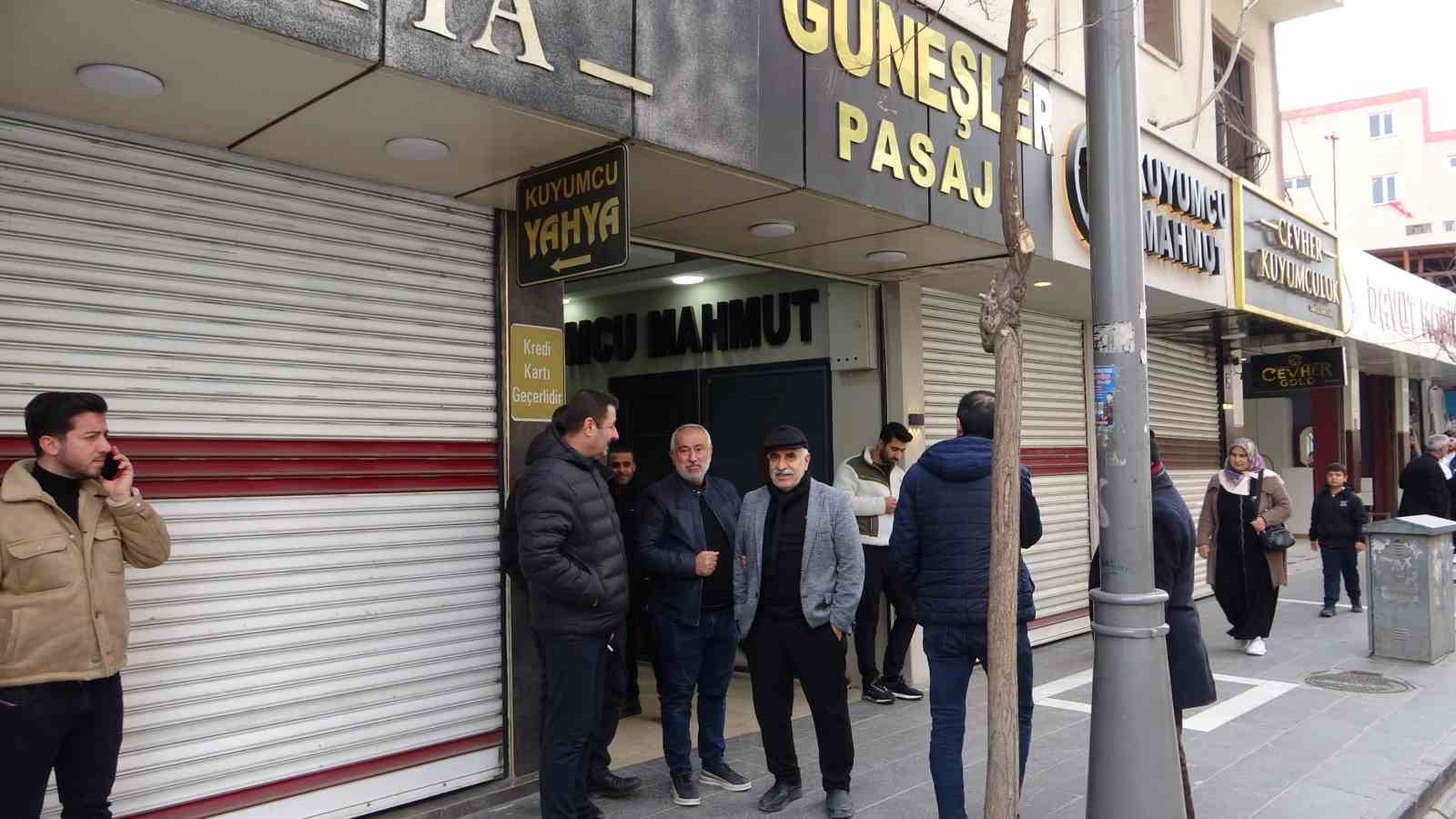 batmanda kuyumcu soygunu ardindan esnaf kepenk kapatti 0 SFUGRNTl