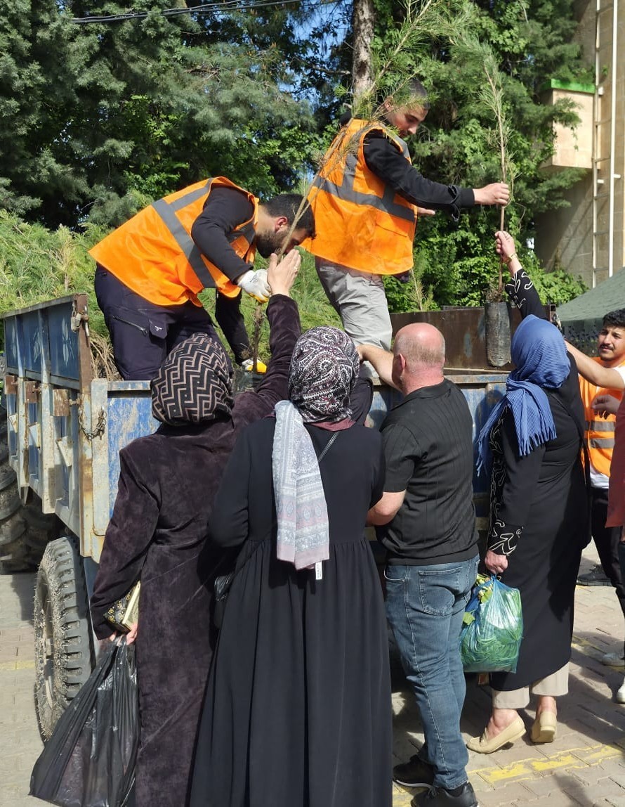 batmanda mezarliklarda gecmise vefa gelecege nefes projesi 5 34TXVRTt