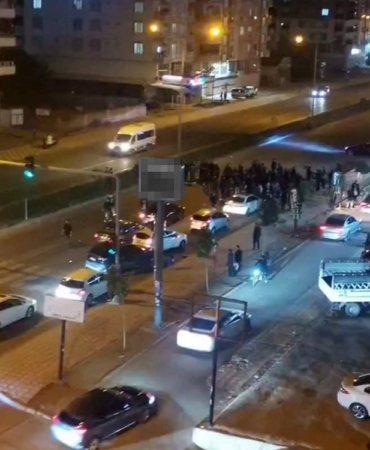 batmanda-motosiklet-kazasi-25-yasindaki-genc-kiz-hayatini-kaybetti-SOQPKbQ8.jpg